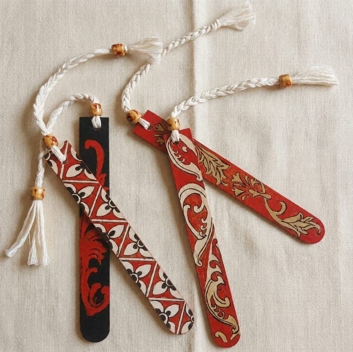 Handcrafted Sri Lankan Wooden Bookmarks on Linen